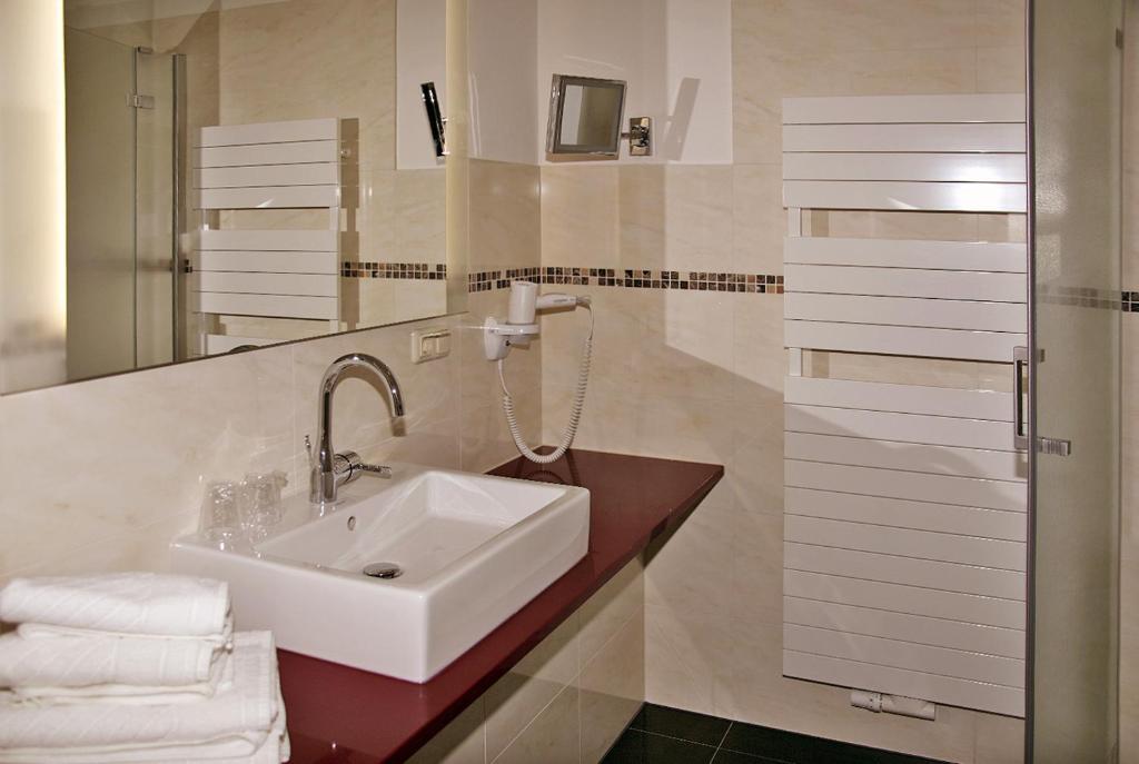 Aparthotel Saatmann Garni Ahrenshoop Quarto foto