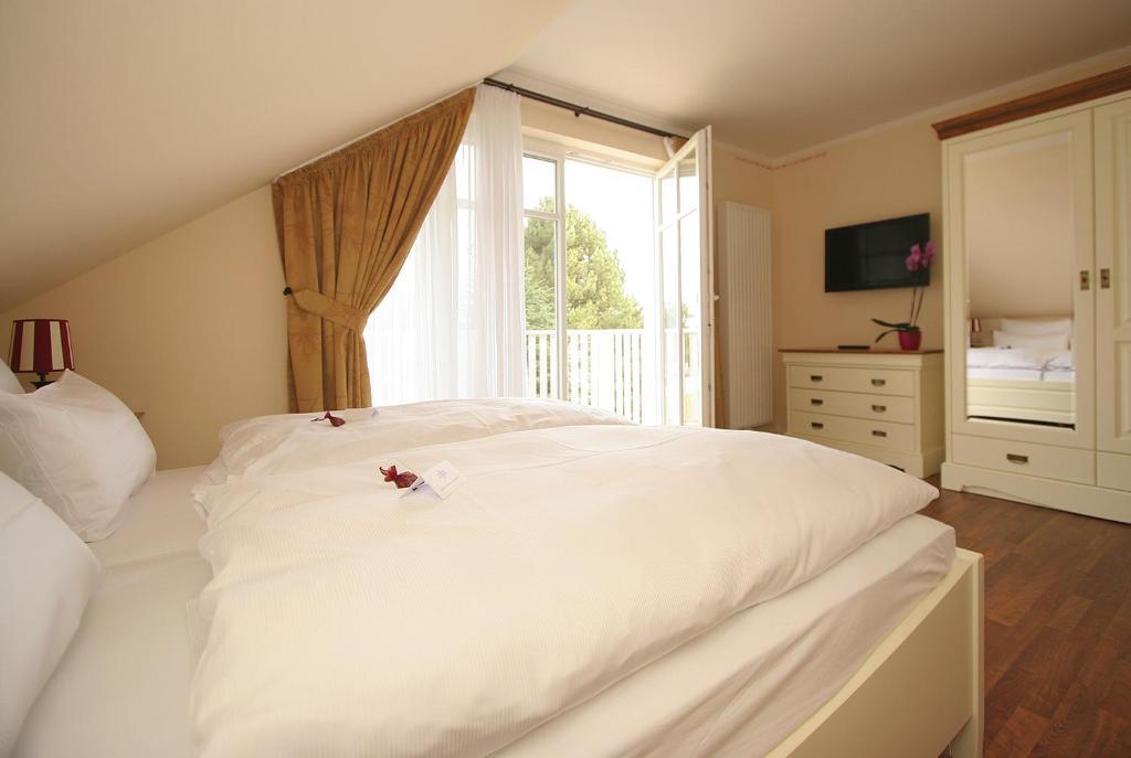 Aparthotel Saatmann Garni Ahrenshoop Quarto foto