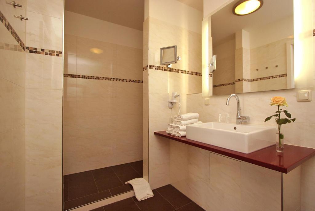 Aparthotel Saatmann Garni Ahrenshoop Quarto foto